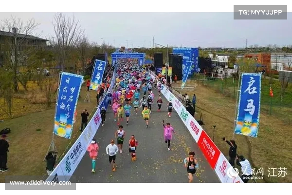 春光明媚迎跑步热潮 江苏六场马拉松同日精彩开跑 春光明媚迎跑步热潮 江苏六场马拉松同日精彩开跑